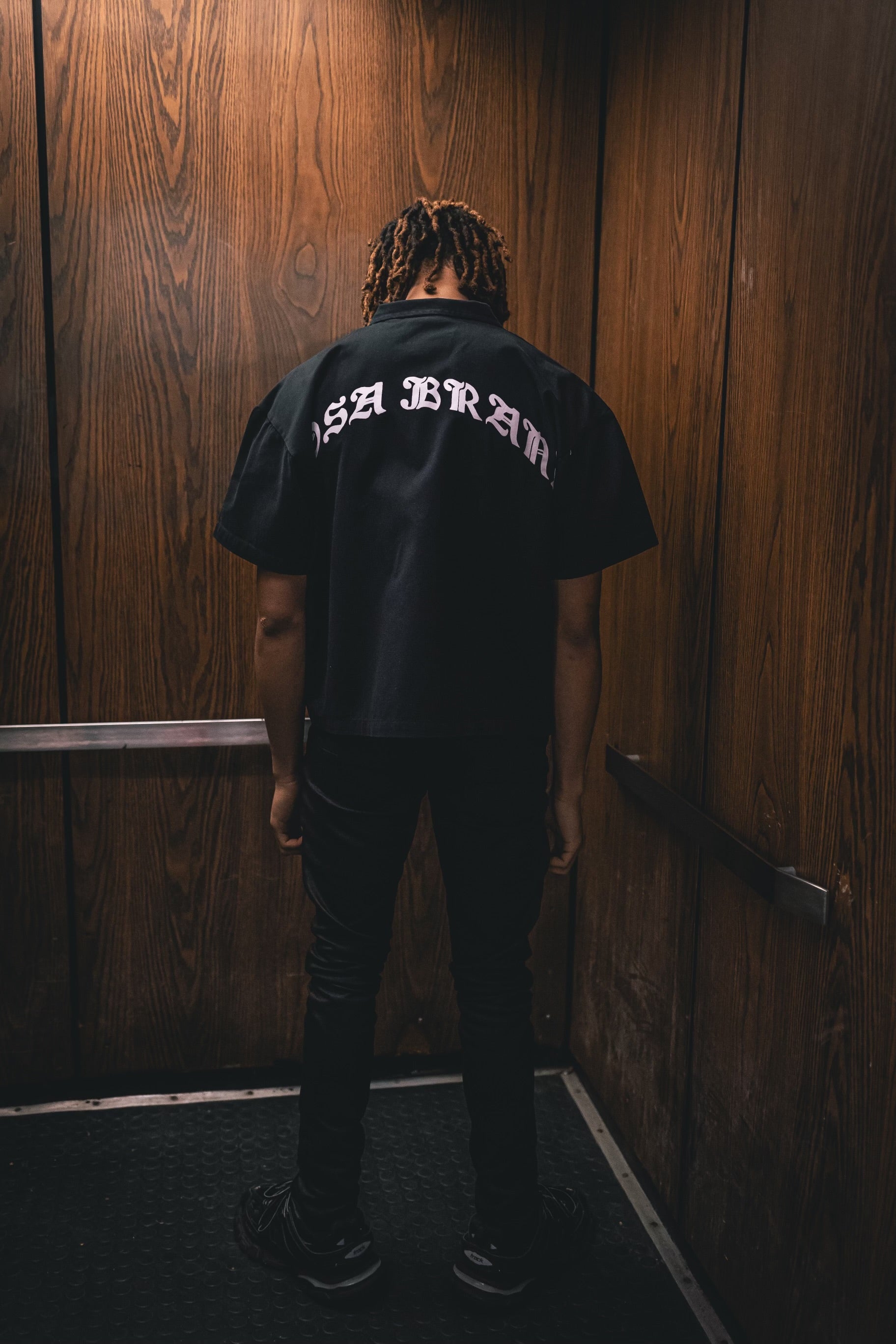 SOSA BRAND BLACK ZIPPED SHORT-SLEEVE SHIRT